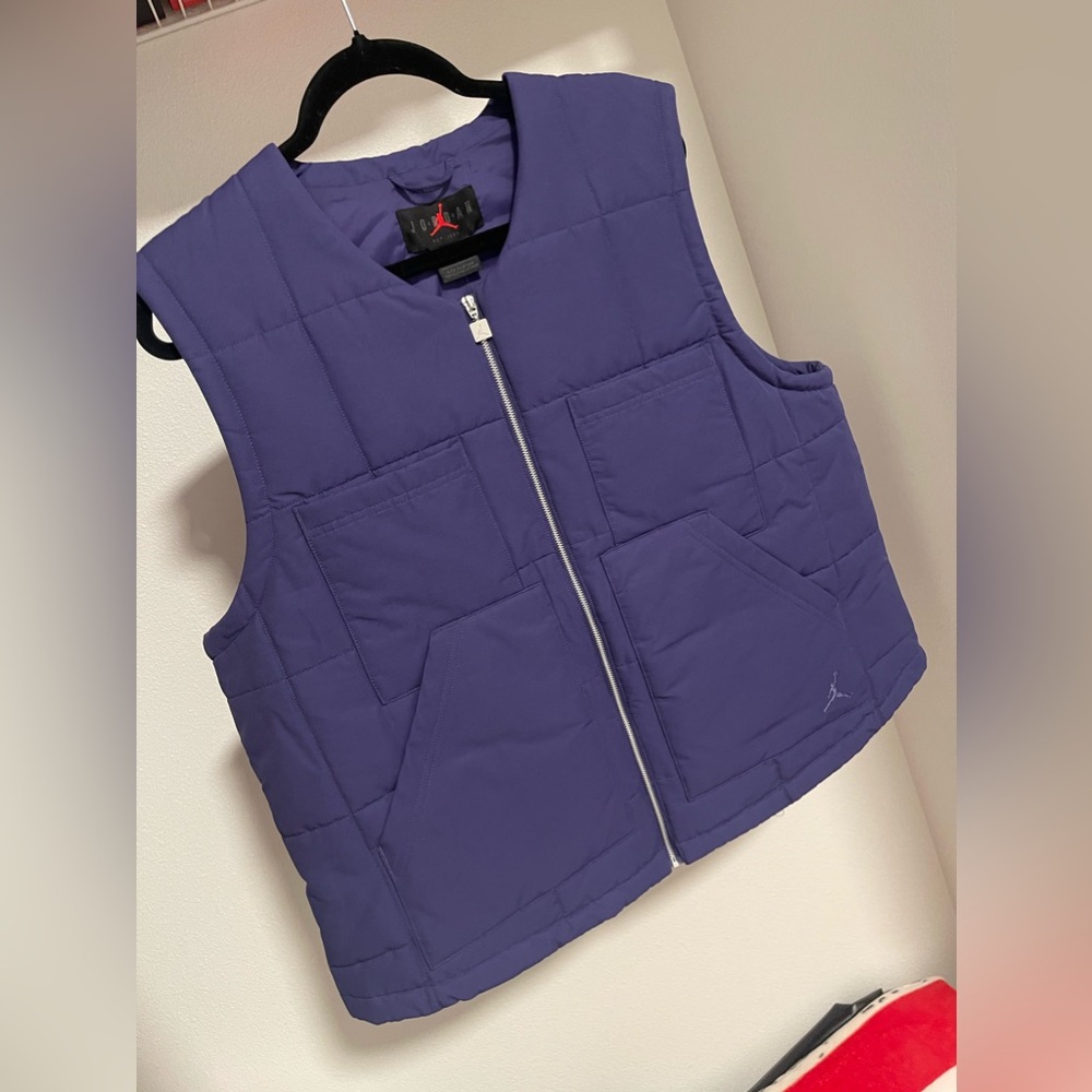 Women’s large loose fit Jordan vest